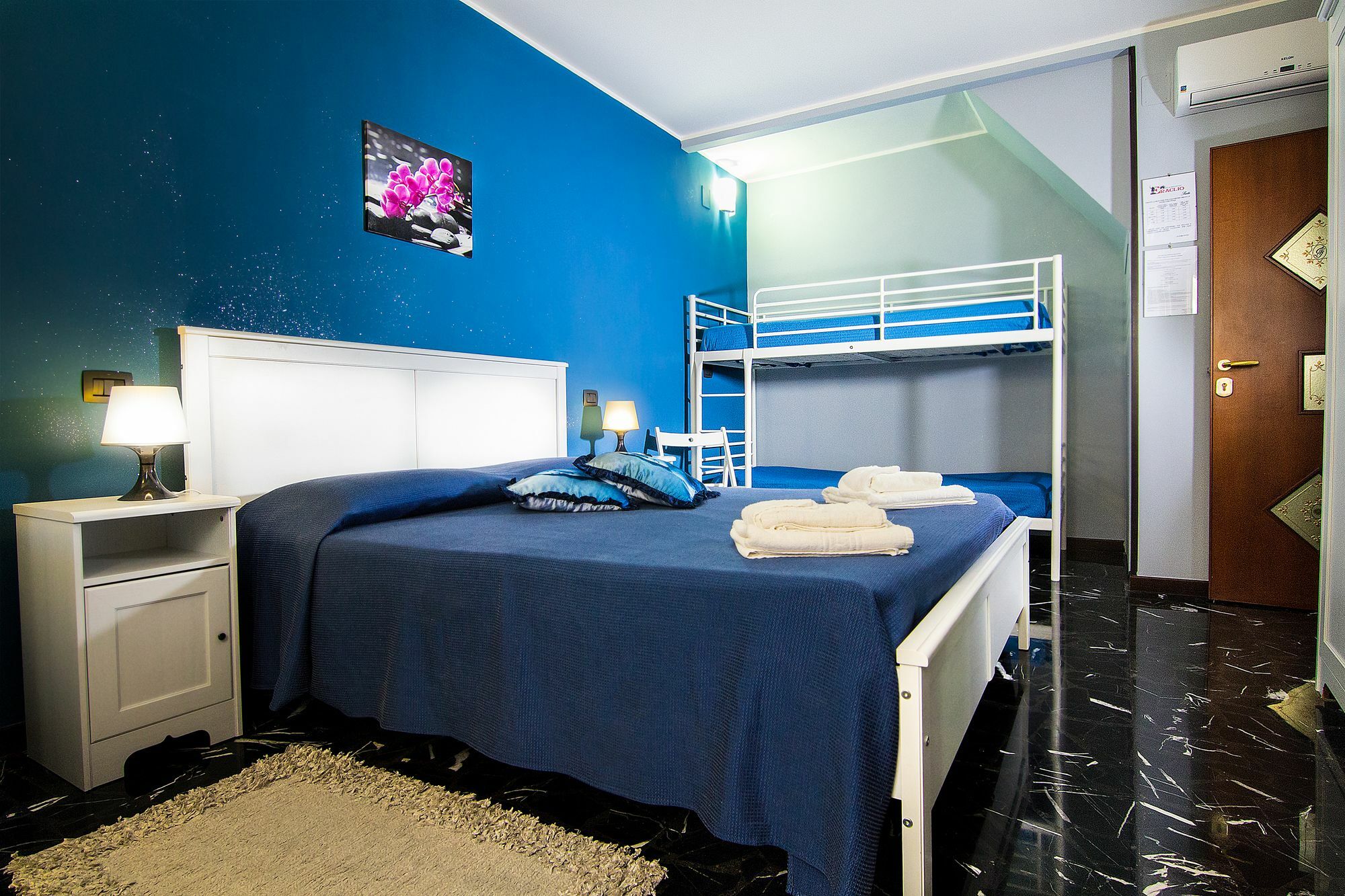 B&B Eraclio Suite Barletta Exterior photo